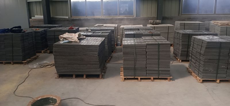 高鐵客運電纜槽蓋板的制作